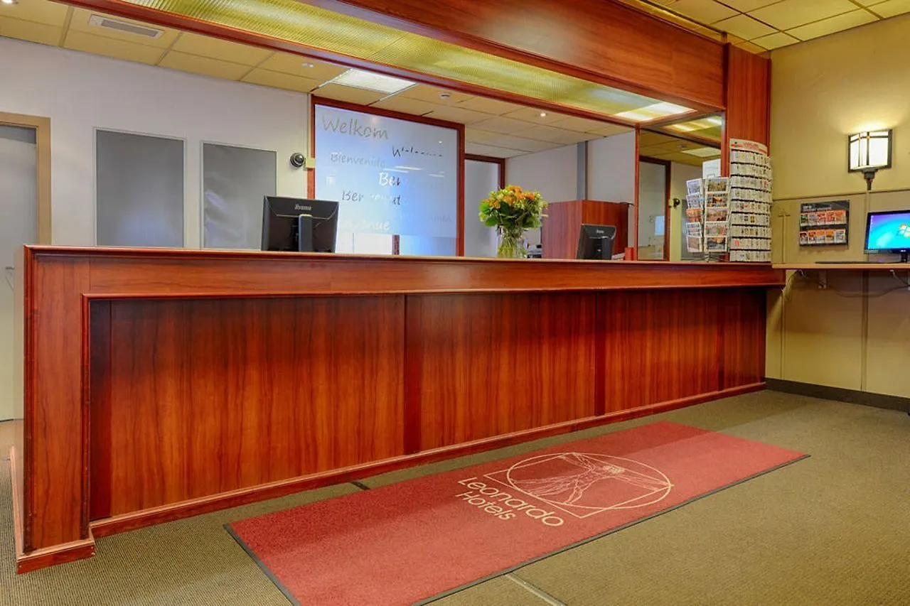 Leonardo Hotel Amsterdam City Center 4*,